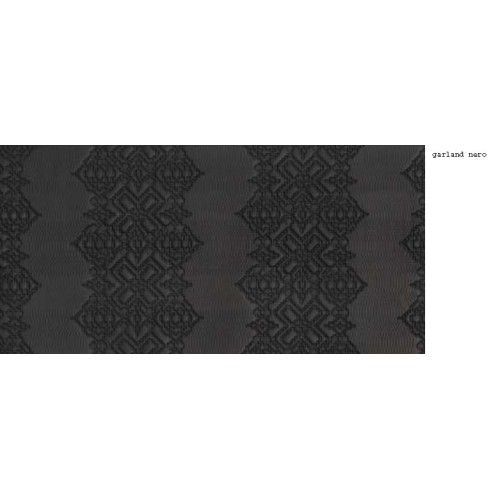 MUTINA BAS-RELIEF GARLAND