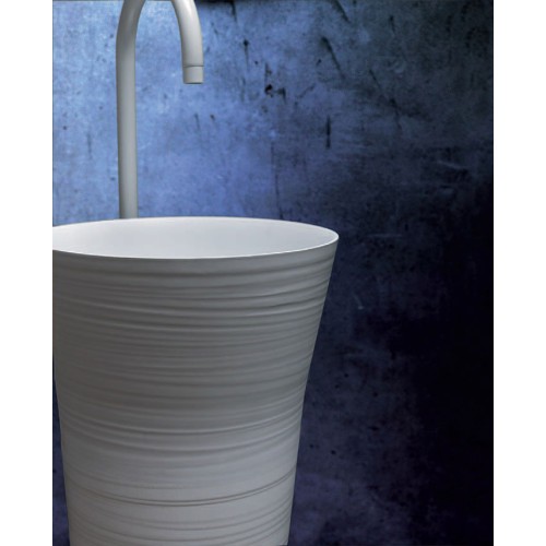 Handmade es un lavabo freestanding de Falper | Terracerámica