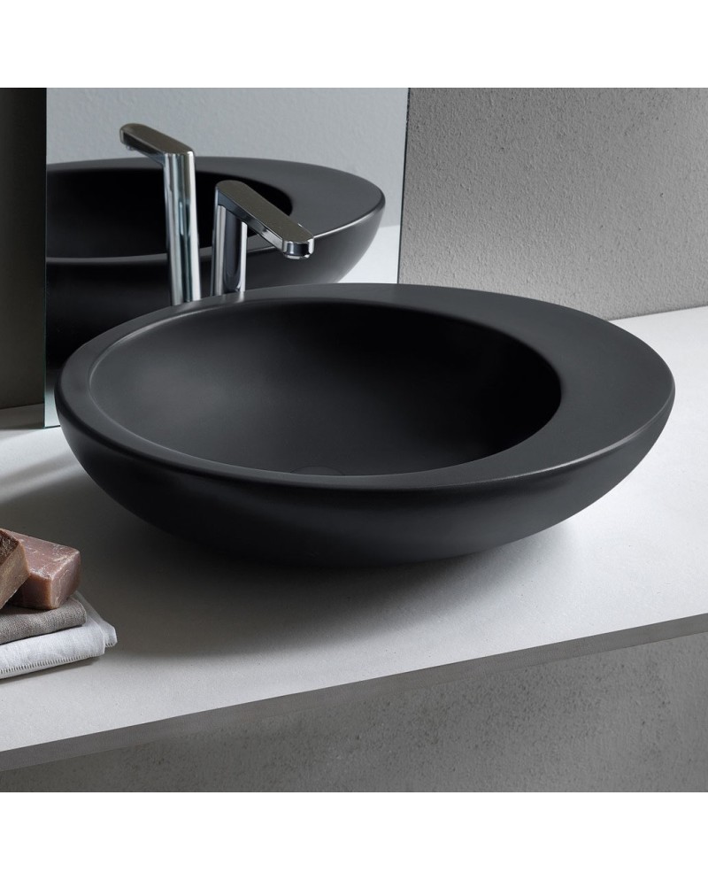 Le Giare de Cielo es un lavabo sobrencimera en colores | Terracerámica Le Giare de Cielo es un lavabo sobrencimera en colores | Terracerámica