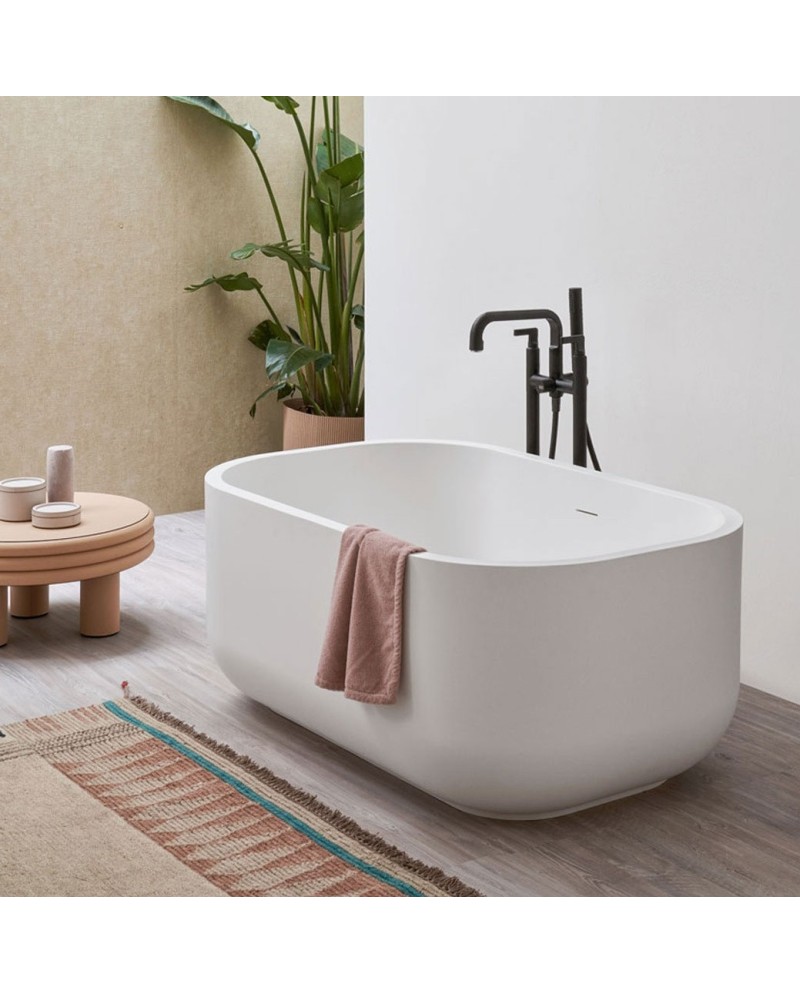 Dafne es una bañera freestanding de Cielo en colores | Terracerámica Dafne es una bañera freestanding de Cielo en colores | Terracerámica