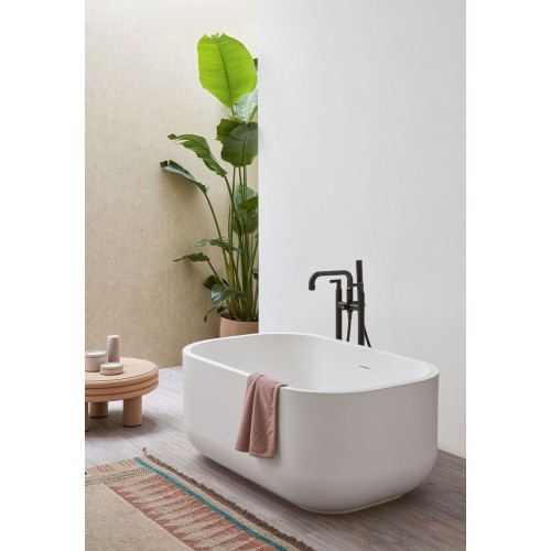 Dafne es una bañera freestanding de Cielo en colores | Terracerámica