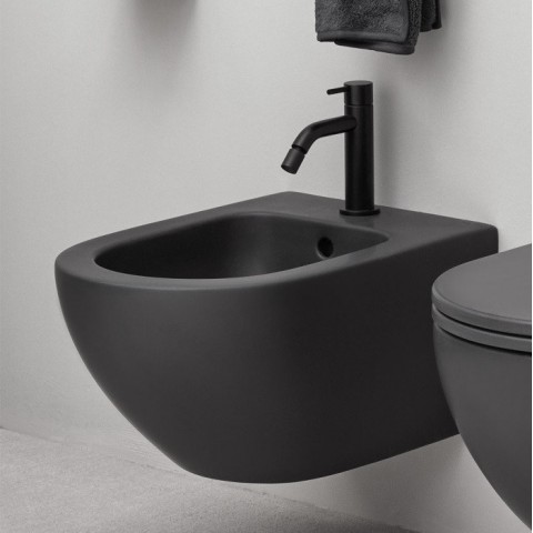 Enjoy es un mini bidet de colores de la marca Cielo | Terracerámica