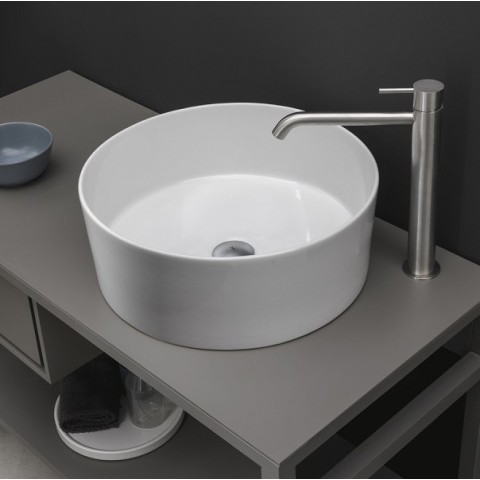 Nic Ovvio es un lavabo redondo sobrencimera en colores | Terracerámica