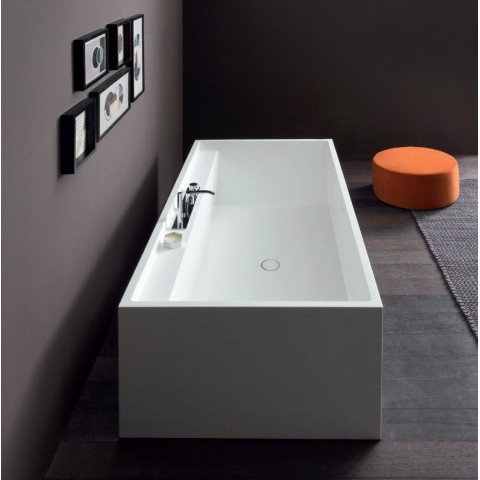 Bañera exenta marca NIC, modelo Pool Maxi | Terraceramica