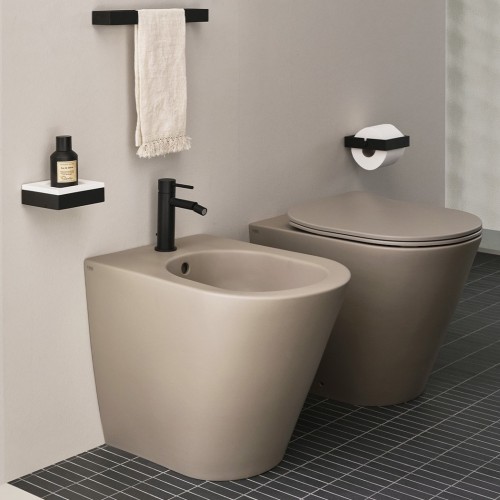 Mare de Cielo es un bidet cerámico de colores | Terracerámica