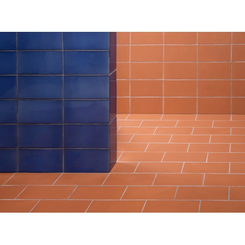 Catalana es una baldosa en terracota roja o arena | Terracerámica