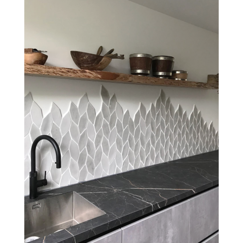 Essenza es un azulejo en terracota esmaltada handmade | Terracerámica