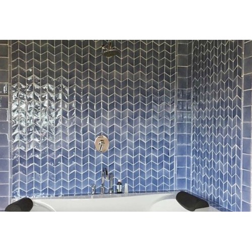 Diamond es un azulejo en terracota esmaltada handmade | Terracerámica