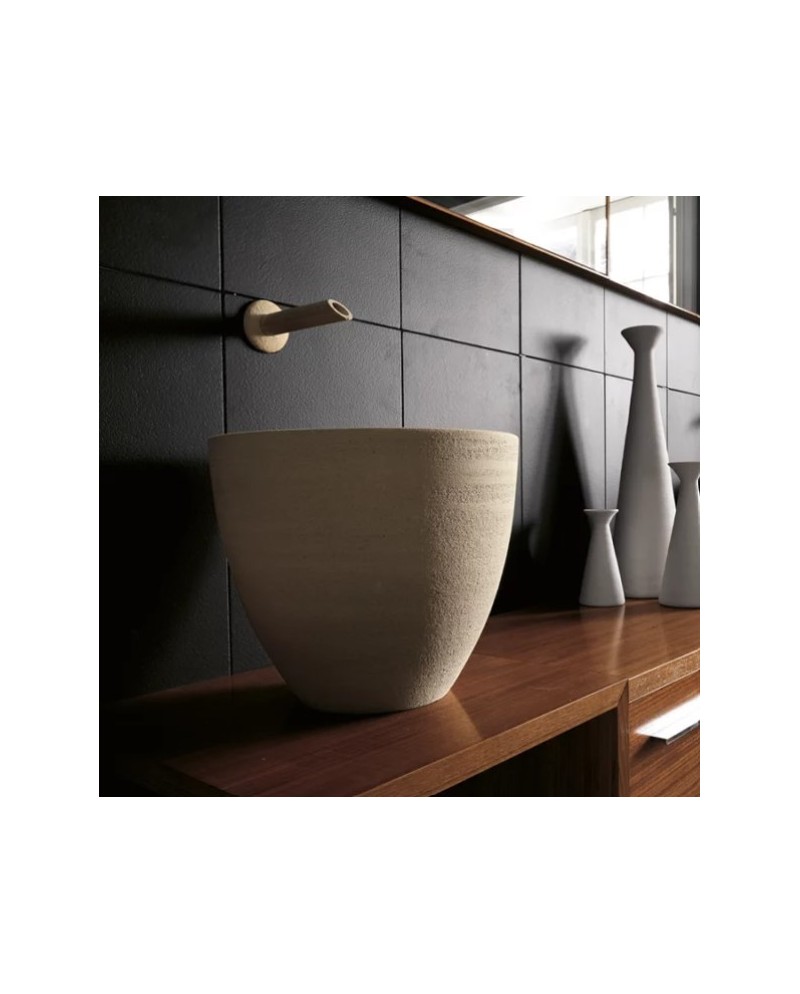 Cono Natural de Terzofoco es un lavabo sobre encimera | Terracerámica Cono Natural de Terzofoco es un lavabo sobre encimera | Terracerámica