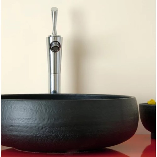 Ciocco Black de Terzofoco es un lavabo sobre encimera | Terracerámica