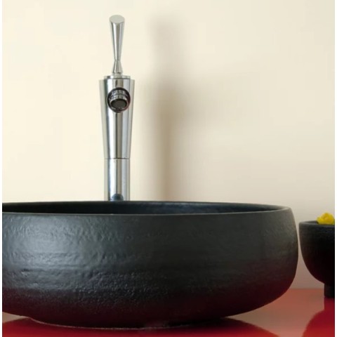 Ciocco Black de Terzofoco es un lavabo sobre encimera | Terracerámica