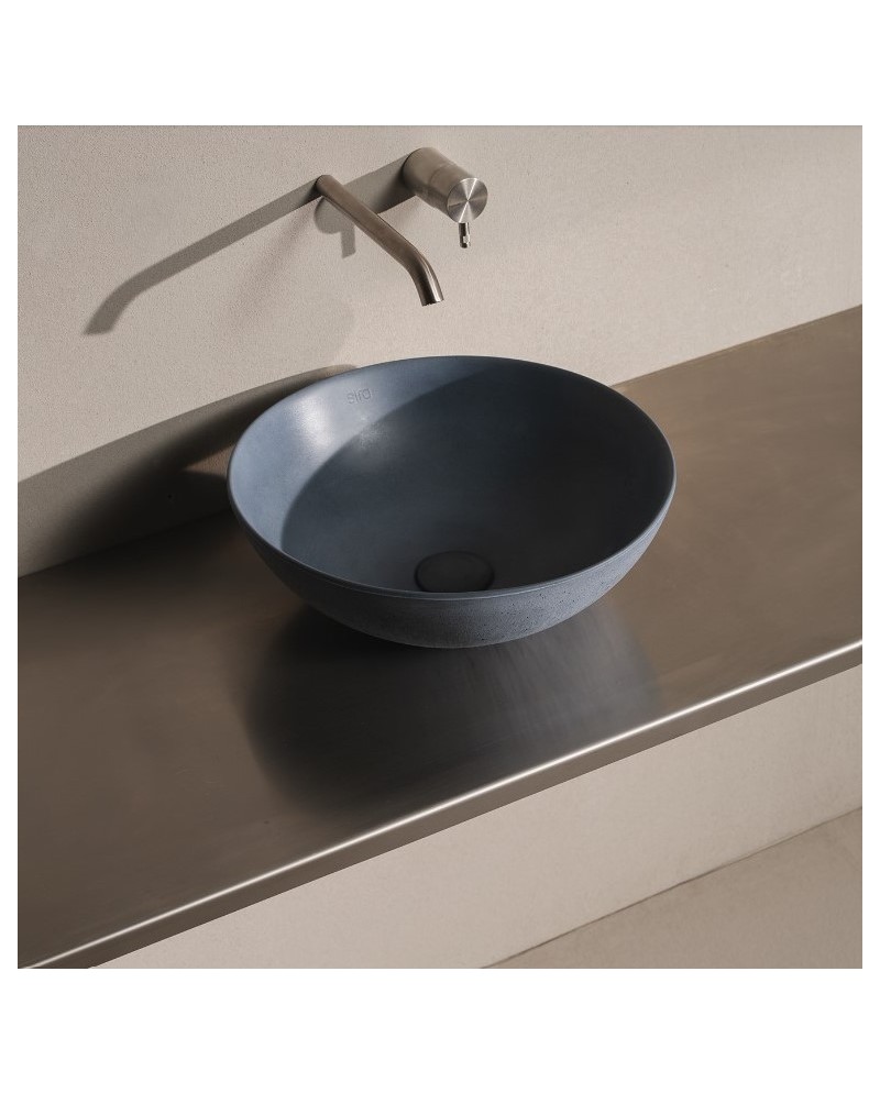 Moon de Sira es un lavabo sobreencimera de hormigón | Terracerámica Moon de Sira es un lavabo sobreencimera de hormigón | Terracerámica